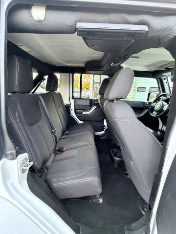 2016 Jeep Wrangler Unlimited Sahara