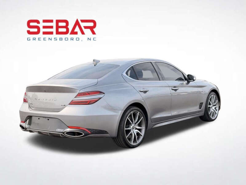 2022 Genesis G70