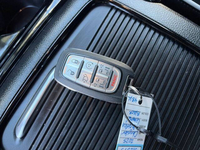 2025 Chrysler Pacifica Limited