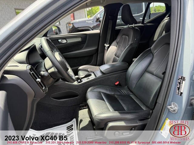 2023 Volvo XC40 B5 Core