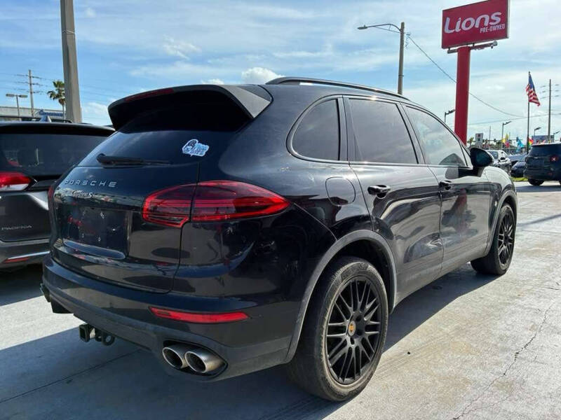 2018 Porsche Cayenne S