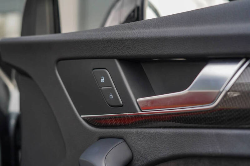 2019 Audi SQ5 3.0T quattro Premium Plus