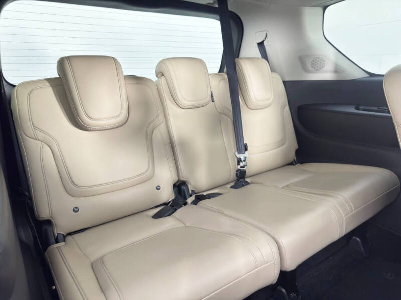 2025 Infiniti QX80 Pure