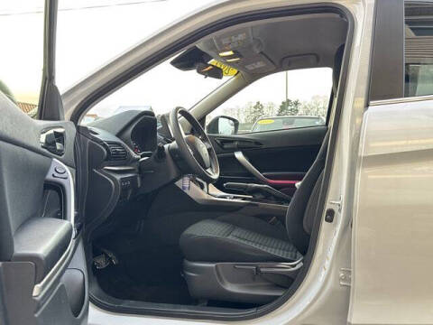 2022 Mitsubishi Eclipse Cross LE