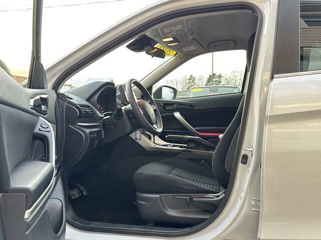 2022 Mitsubishi Eclipse Cross LE