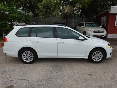 2017 Volkswagen Golf SportWagen