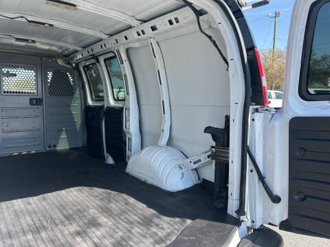 2017 Chevrolet Express 2500