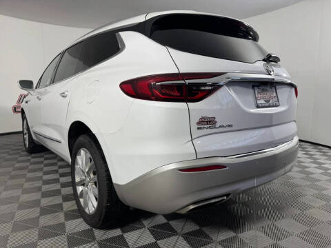 2020 Buick Enclave Essence