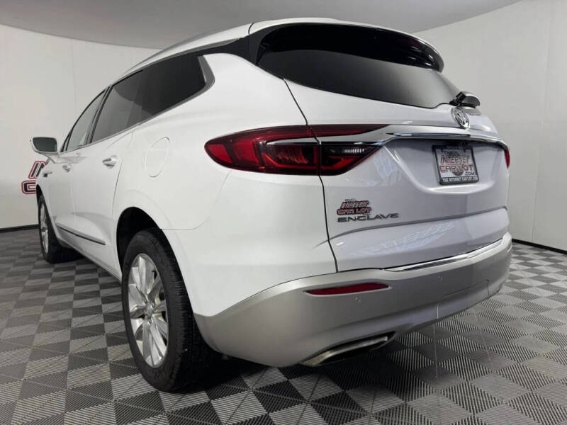 2020 Buick Enclave Essence
