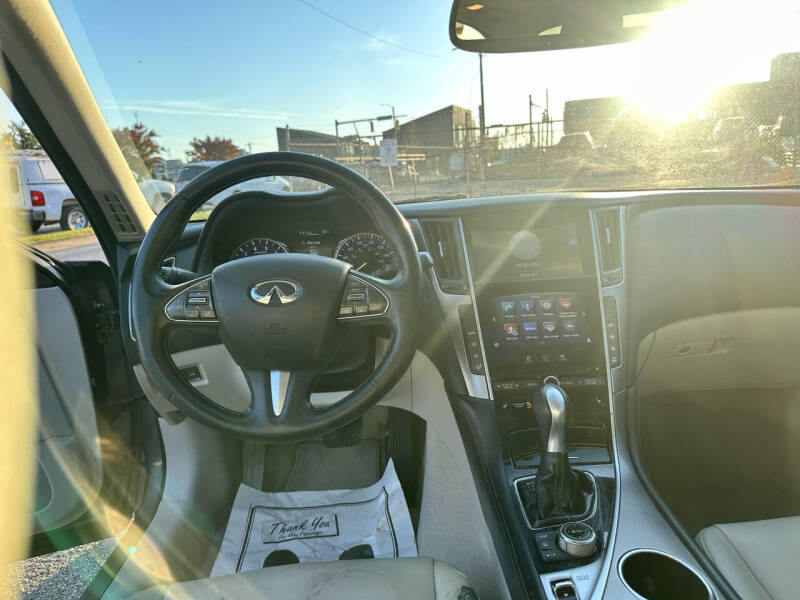 2014 Infiniti Q50 Premium