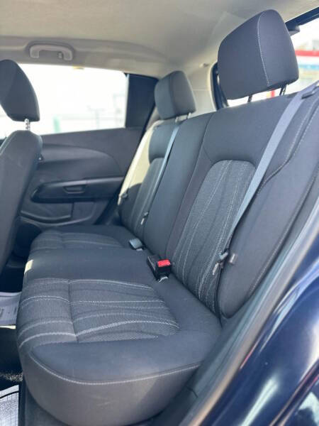 2016 Chevrolet Sonic LT Auto
