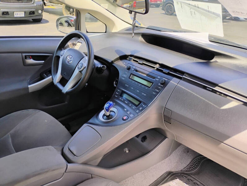 2010 Toyota Prius II