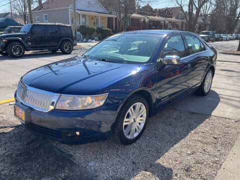 2006 Lincoln Zephyr for sale at RON'S AUTO SALES INC in Cicero IL
