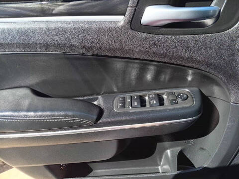 2019 Chrysler 300 Touring