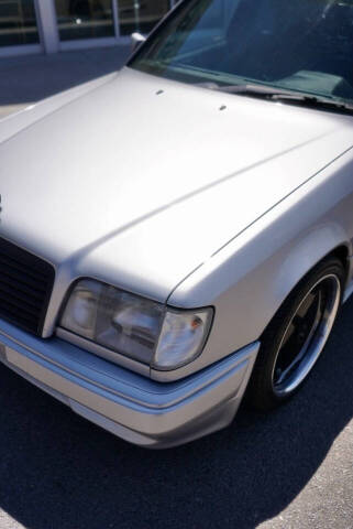 1993 Mercedes-Benz 300-Class 300 TE