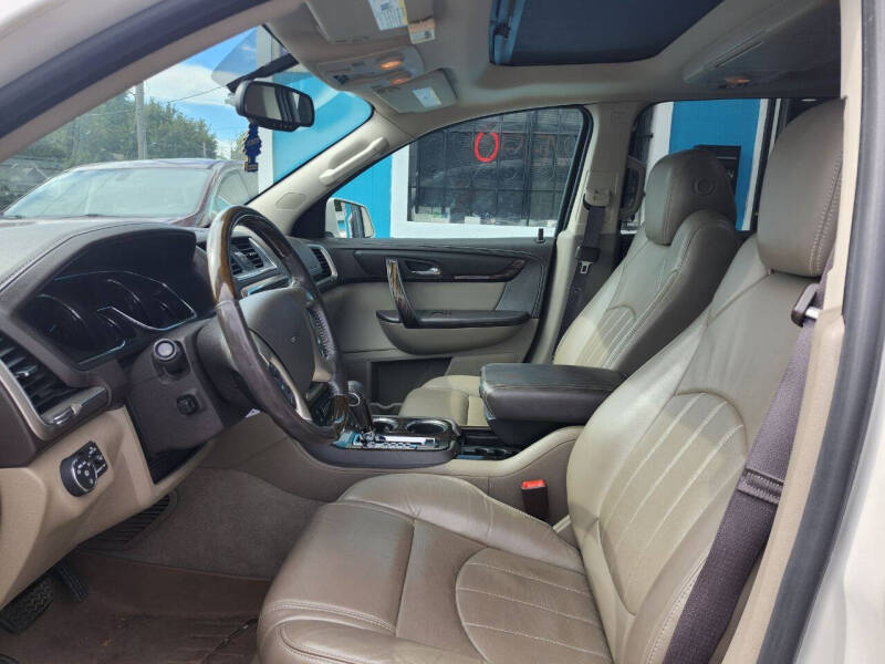 2013 GMC Acadia Denali