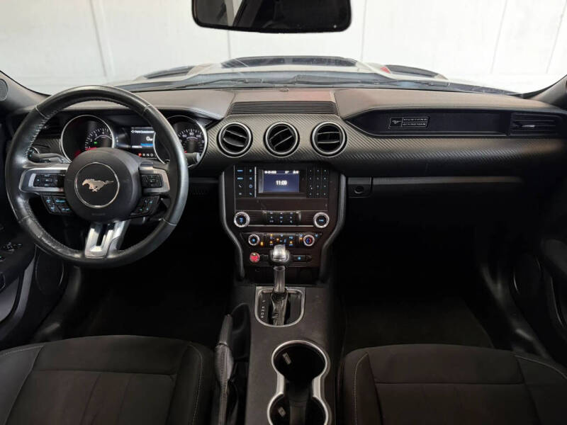 2020 Ford Mustang