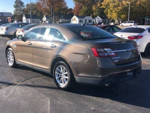 2015 Ford Taurus
