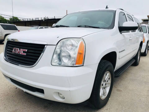 2007 GMC Yukon XL for sale at Auto Finance La Meta in San Antonio TX