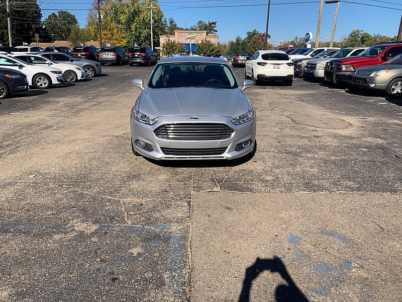 2016 Ford Fusion SE