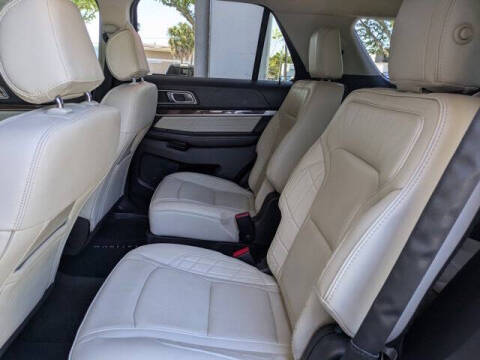 2017 Ford Explorer Platinum