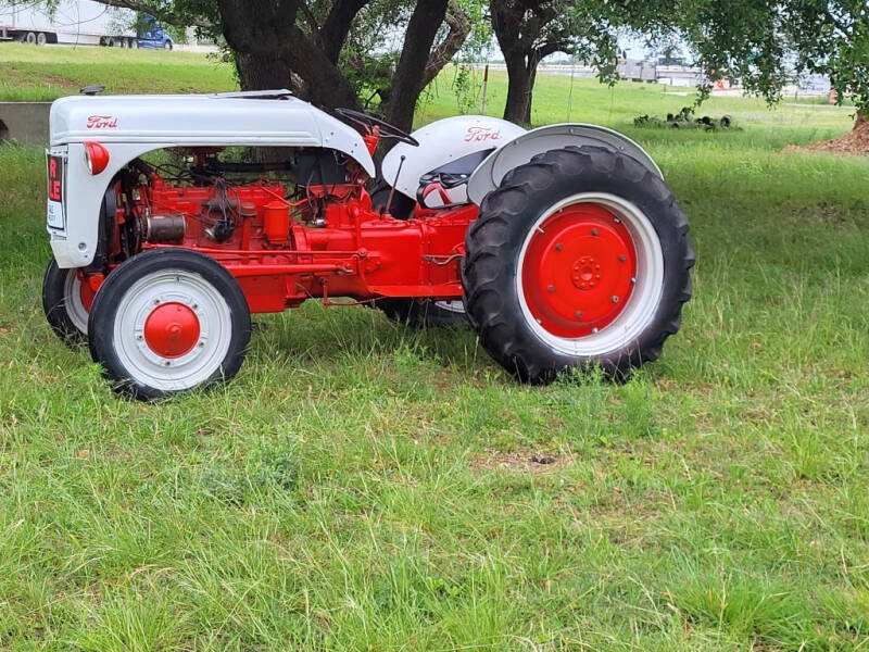 Village Motors Of Salado Car Dealer in Salado, TX