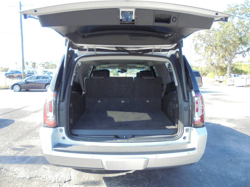 2017 GMC Yukon XL SLT