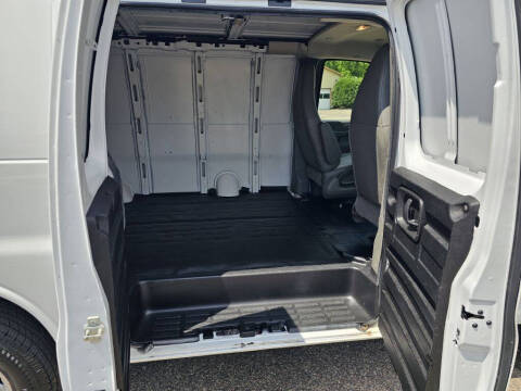 2017 Chevrolet Express 2500