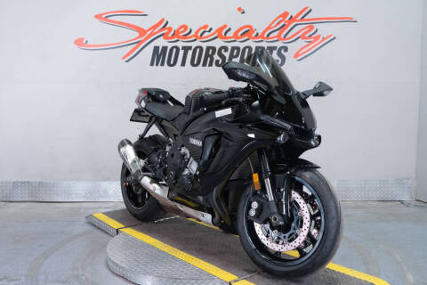 2016 Yamaha YZF-R1