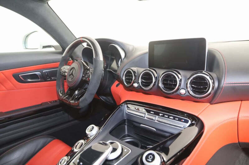 2017 Mercedes-Benz AMG GT