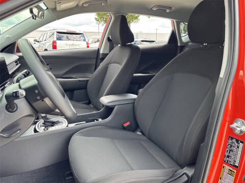 2025 Hyundai Kona SE