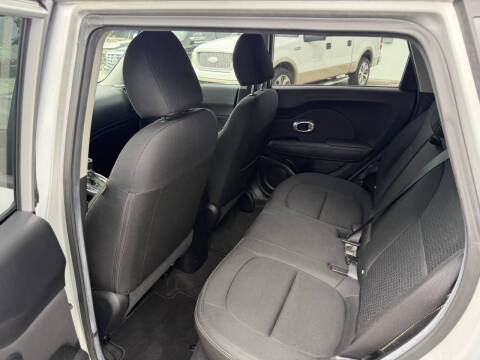 2015 Kia Soul +