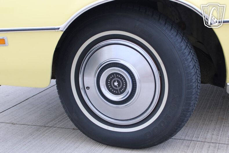 1972 Ford Thunderbird