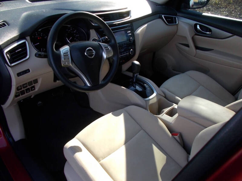 2016 Nissan Rogue SV