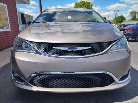 2018 Chrysler Pacifica Touring Plus
