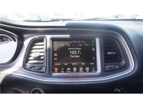 2016 Dodge Challenger SXT