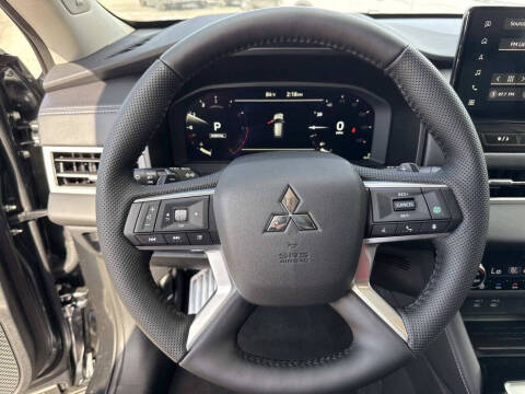 2026 Mitsubishi Outlander SEL