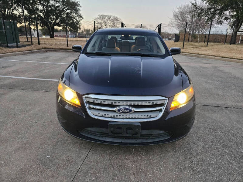 2012 Ford Taurus SE