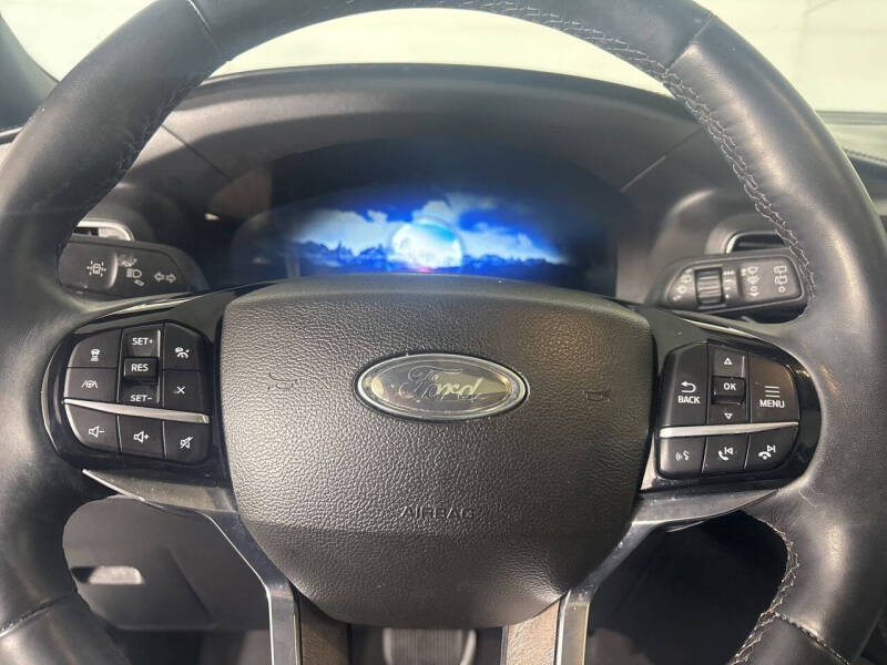 2023 Ford Explorer Platinum