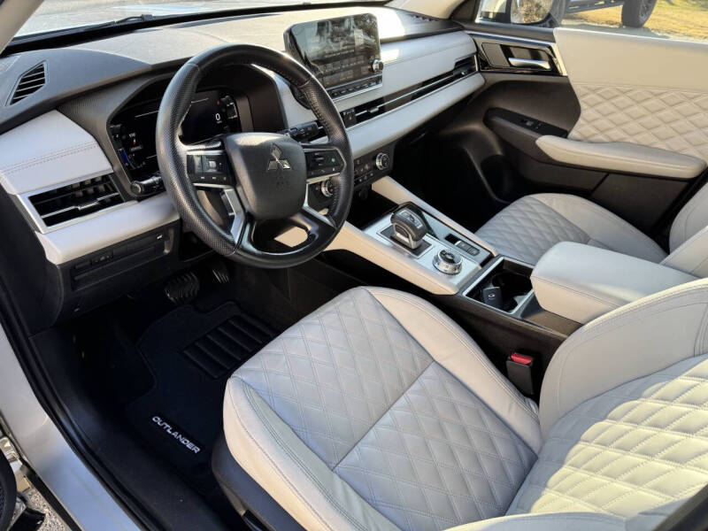 2022 Mitsubishi Outlander SEL