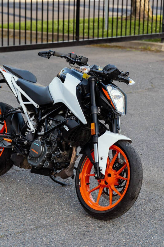 2021 KTM 200 Duke