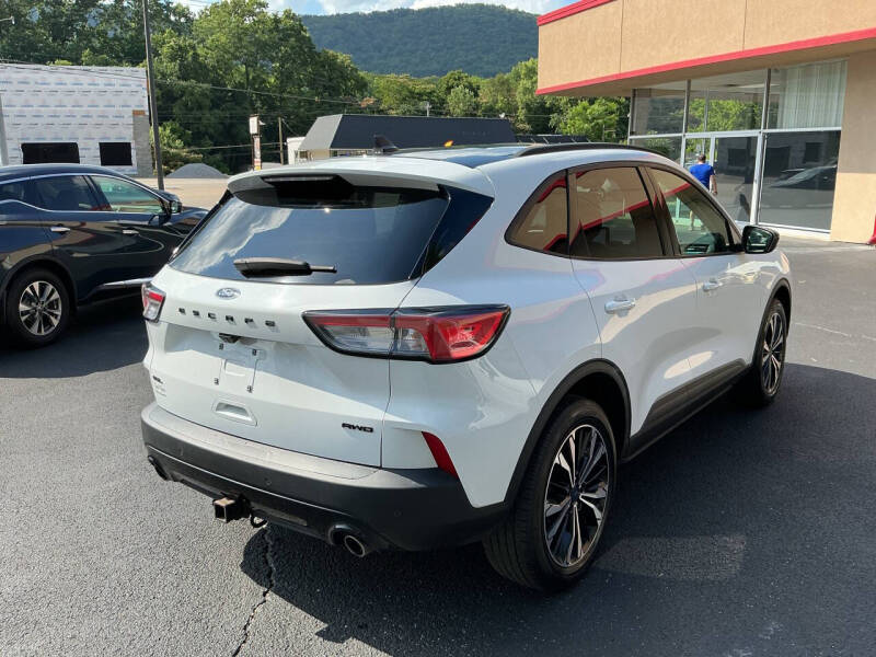 2022 Ford Escape SEL