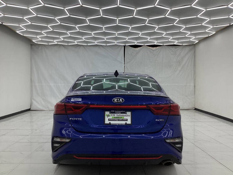 2020 Kia Forte GT Line