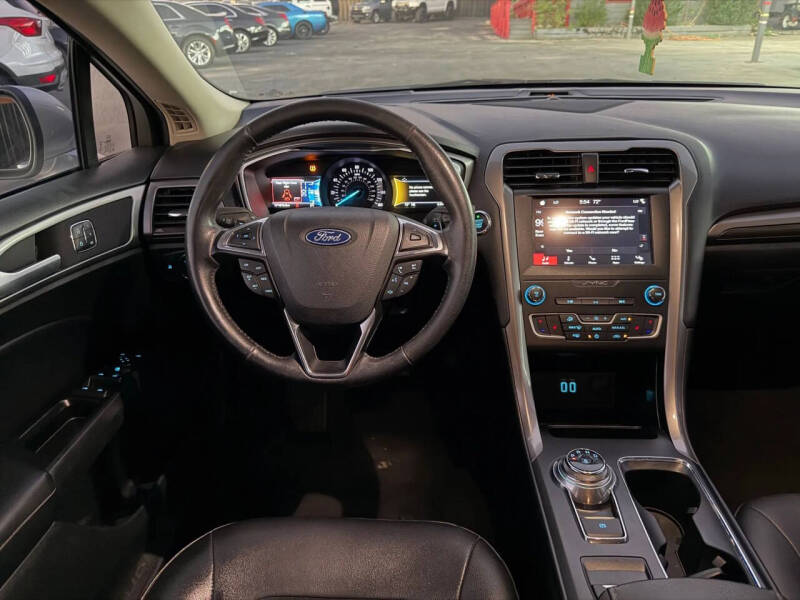 2019 Ford Fusion SEL