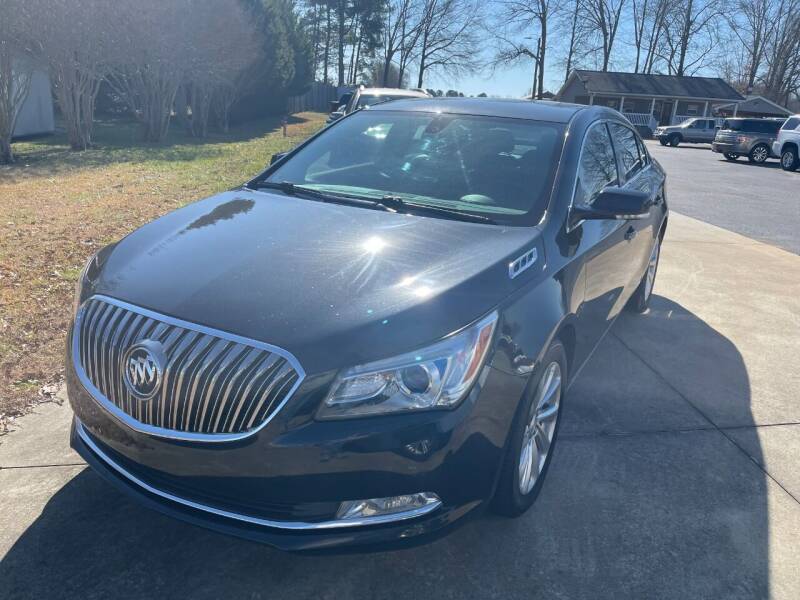 2014 Buick LaCrosse for sale at Getsinger's Used Cars in Anderson SC