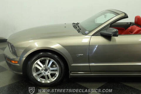 2005 Ford Mustang