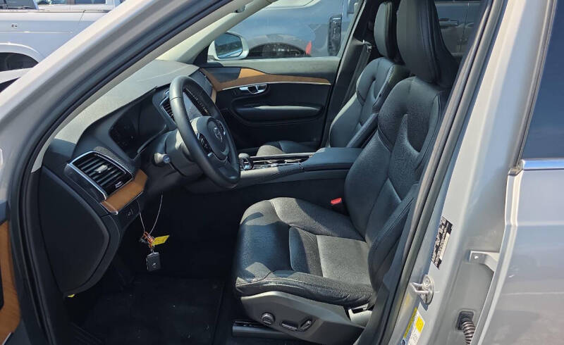 2023 Volvo XC90 B6 Plus Bright Theme 7P