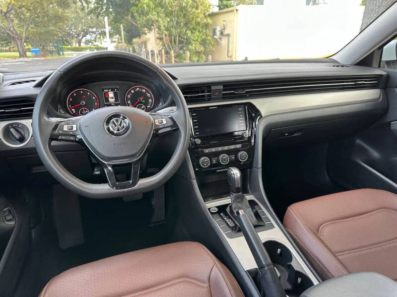 2021 Volkswagen Passat SE