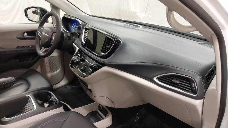 2024 Chrysler Pacifica Plug-In Hybrid