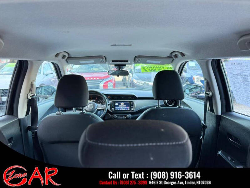 2022 Nissan Kicks SV